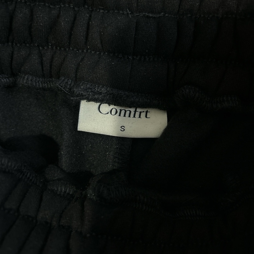 Comfrt Women's Black Crew Neck Sweater - Picture 3 of 3